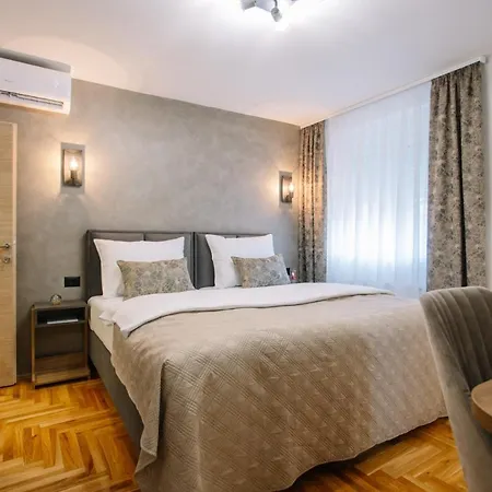 Hana Center * Livno