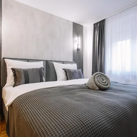 Apartament Hana Center