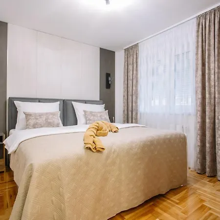 Hana Center * Livno