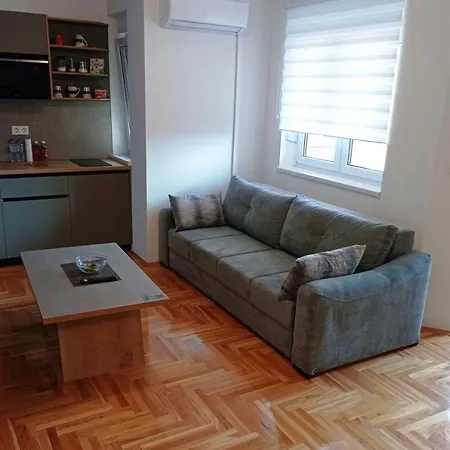 Hana Center * Livno
